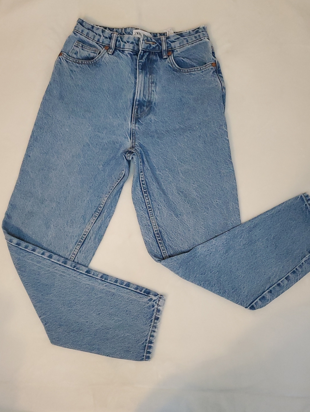 Zara Light Blue Relaxed Straight Jeans